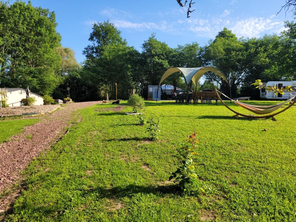 Clos Des Monts Saint-Martin-des-Besaces ภายนอก รูปภาพ