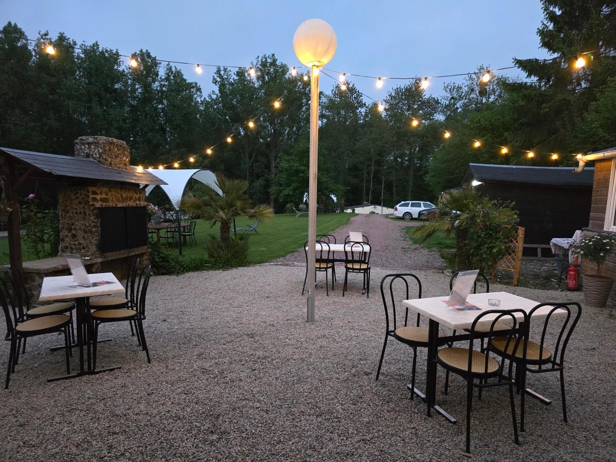 Clos Des Monts Saint-Martin-des-Besaces ภายนอก รูปภาพ